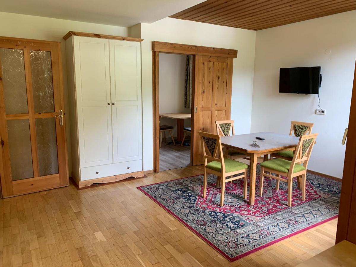 Ferienhaus Am Burgsee لاديس المظهر الخارجي الصورة