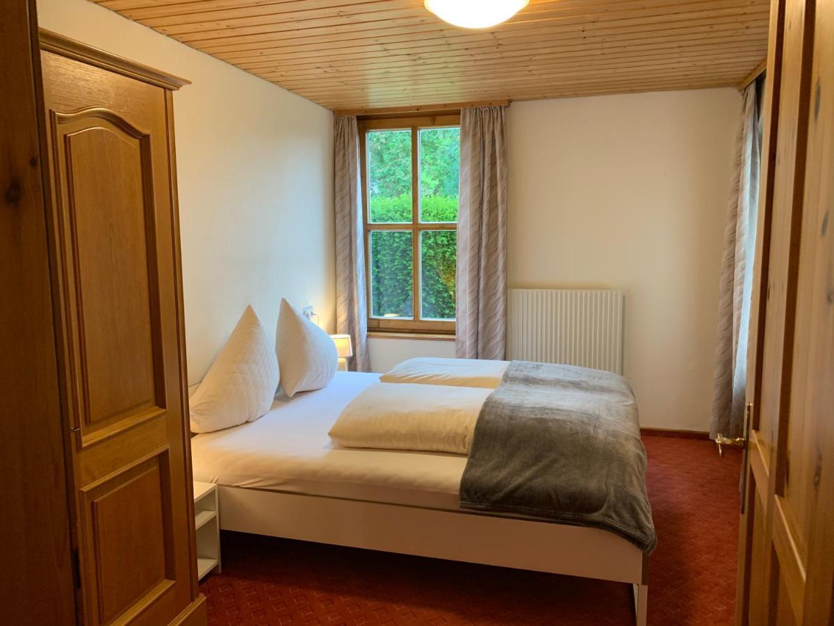 Ferienhaus Am Burgsee لاديس المظهر الخارجي الصورة
