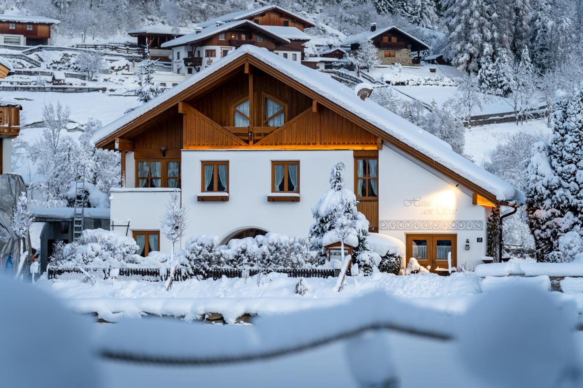 Ferienhaus Am Burgsee لاديس المظهر الخارجي الصورة